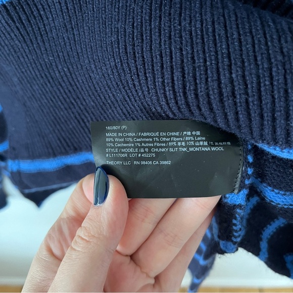 Theory Striped Turtleneck in Wool-Cashmere Navy Blue Stripe Size S/M - Picture 5 of 7